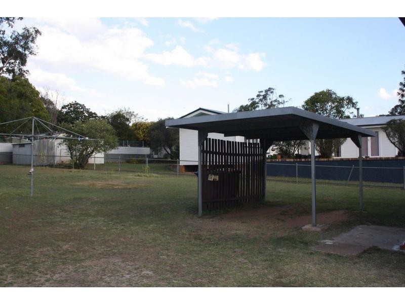 6 Glennie Street, Warwick QLD 4370