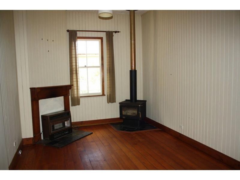 11 River Terrace, Warwick QLD 4370