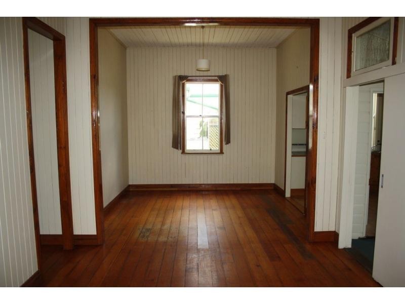 11 River Terrace, Warwick QLD 4370