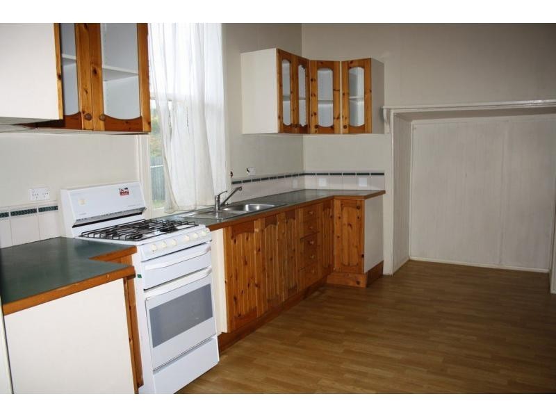 11 River Terrace, Warwick QLD 4370