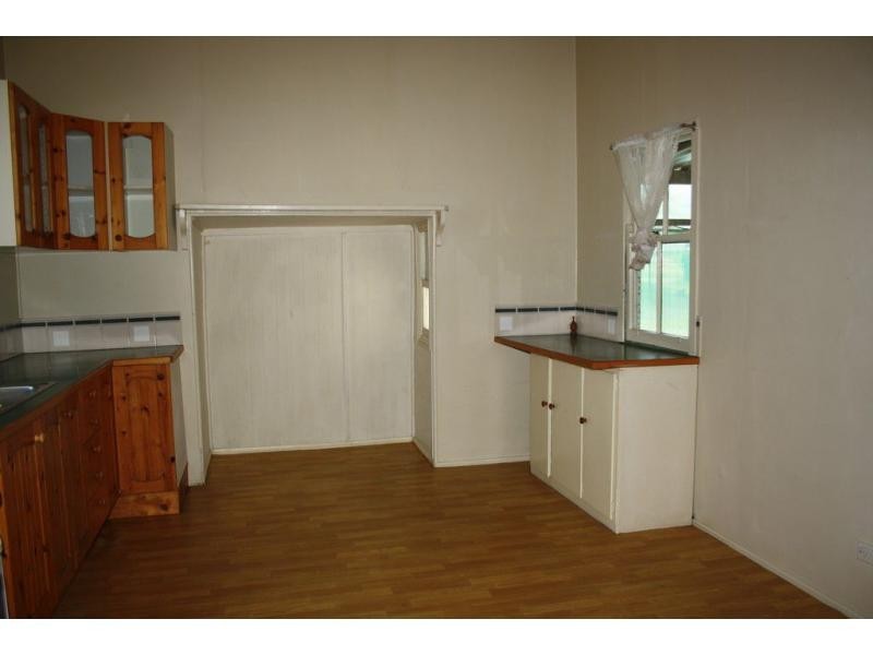 11 River Terrace, Warwick QLD 4370