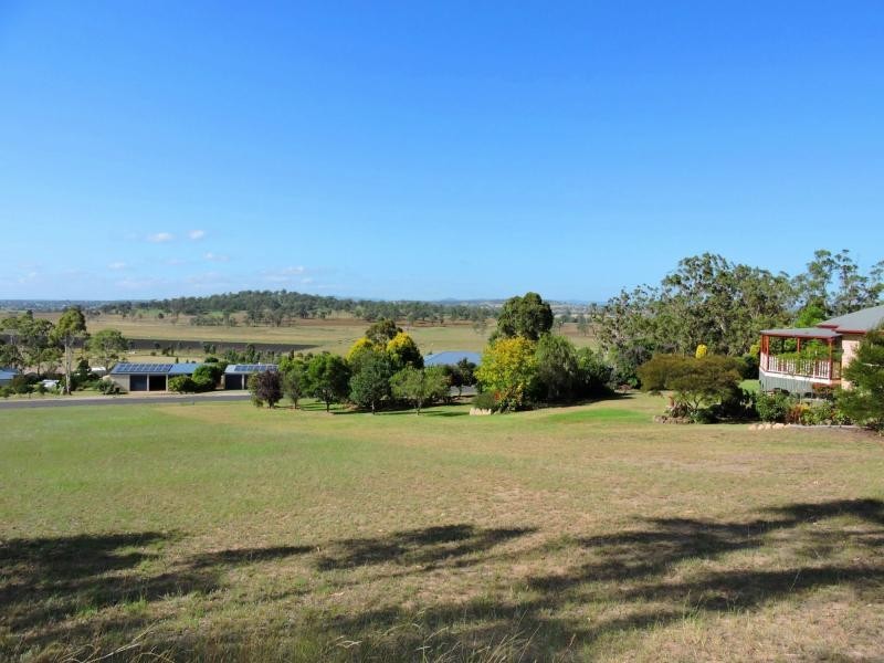 6 Charley Doy Place, Rosehill QLD 4370