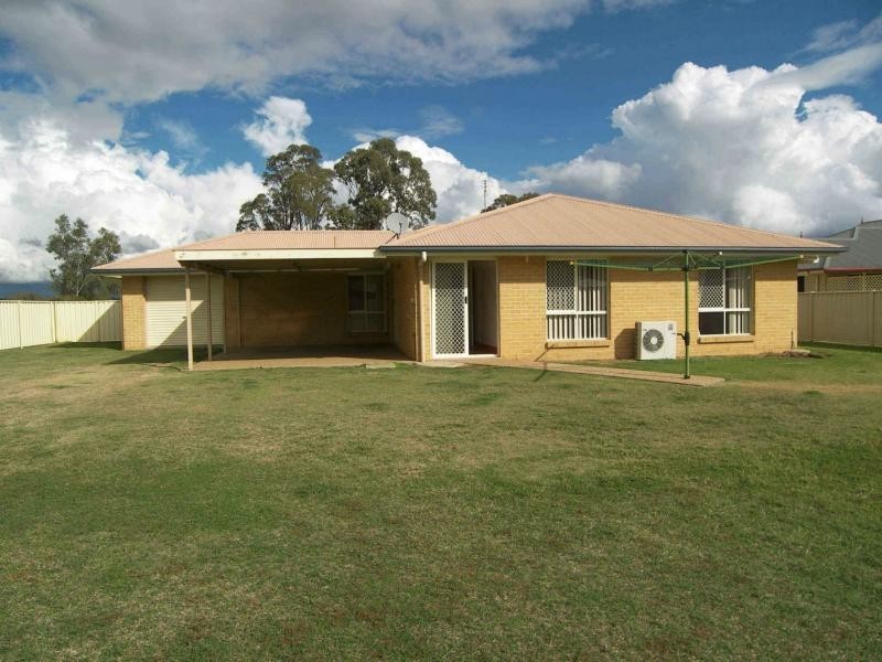 14 Bernecker Street, Warwick QLD 4370