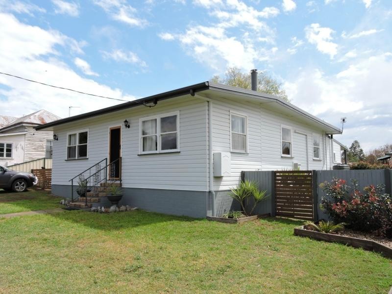 2a Percy Street, Warwick QLD 4370