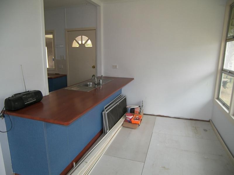 62 Elliott Street, Pratten QLD 4370