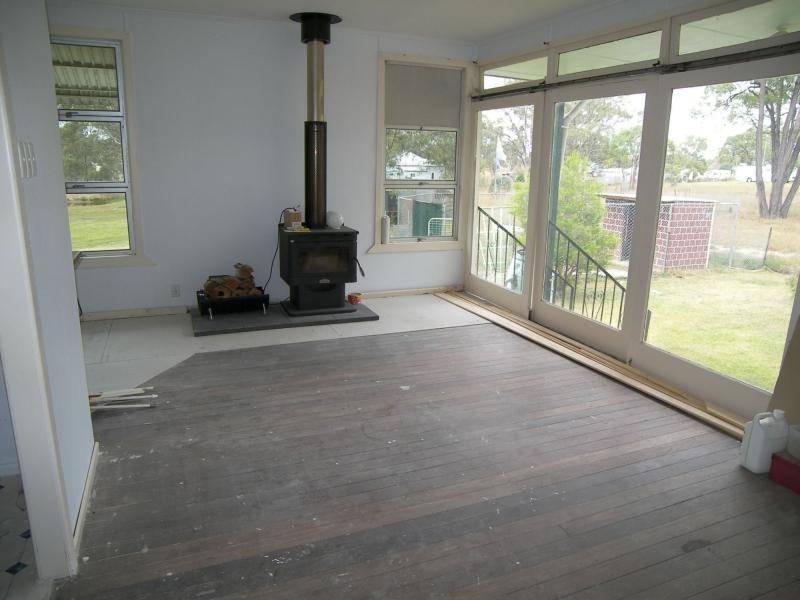 62 Elliott Street, Pratten QLD 4370