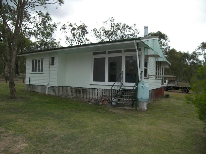 62 Elliott Street, Pratten QLD 4370