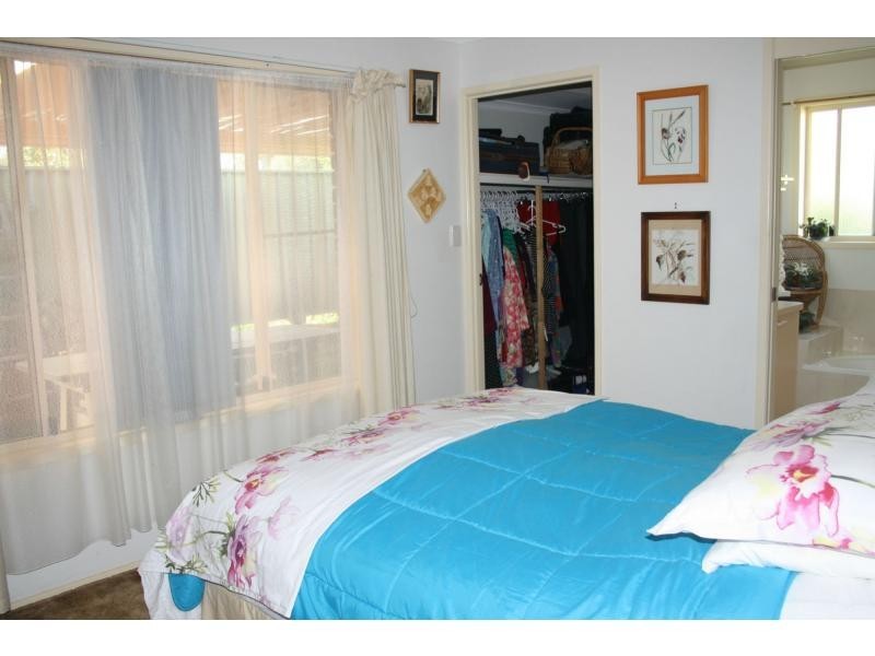 33 Furness Crescent, Warwick QLD 4370