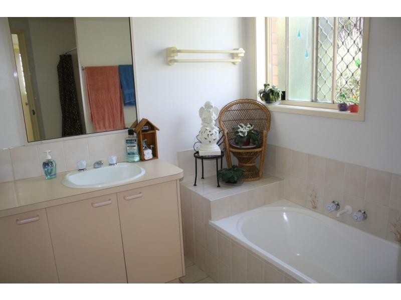 33 Furness Crescent, Warwick QLD 4370