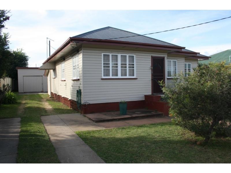 15 Pratten Street, Warwick QLD 4370