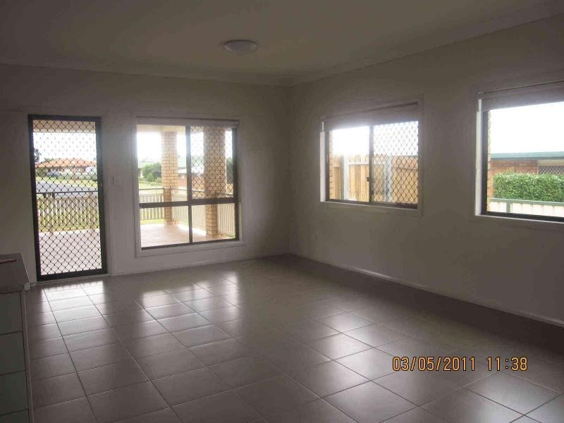 Villa 1 Raffles On Rafferty Avenue, Warwick QLD 4370