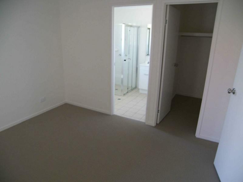 18 Ridgeview Road, Warwick QLD 4370