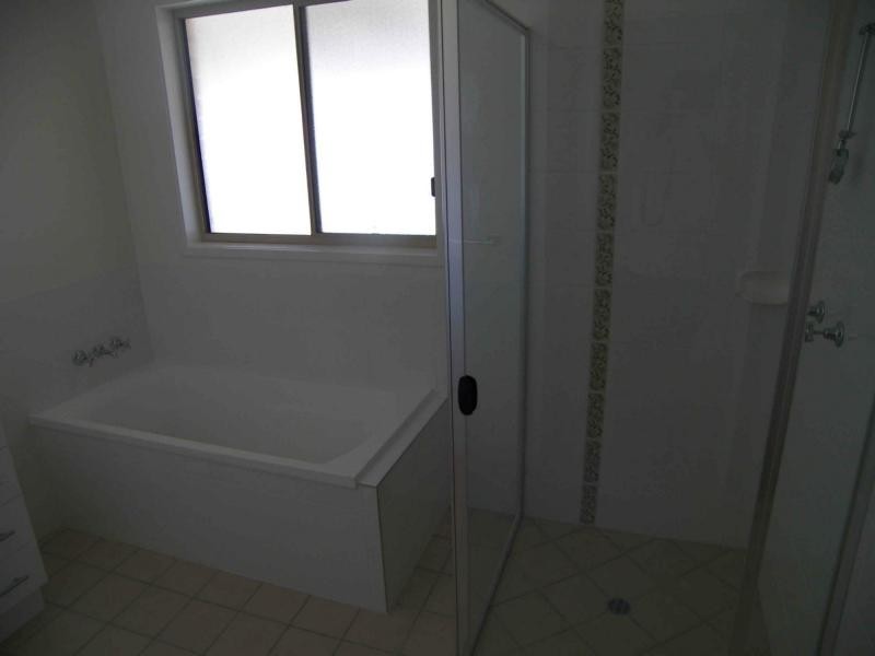 18 Ridgeview Road, Warwick QLD 4370