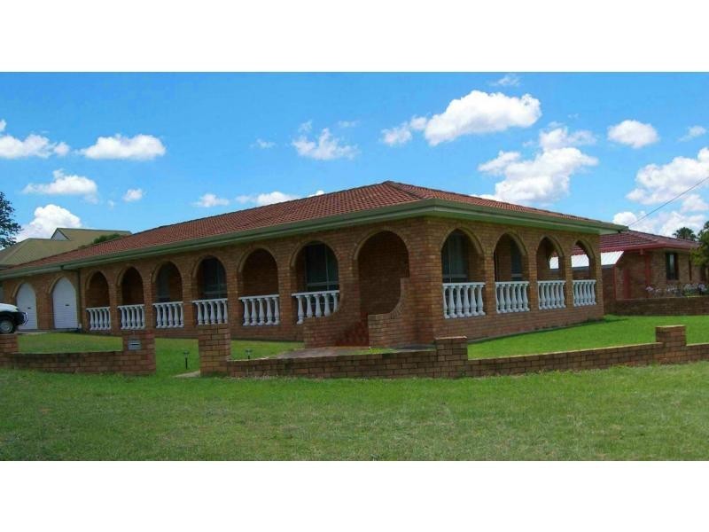1 Locke Street, Warwick QLD 4370