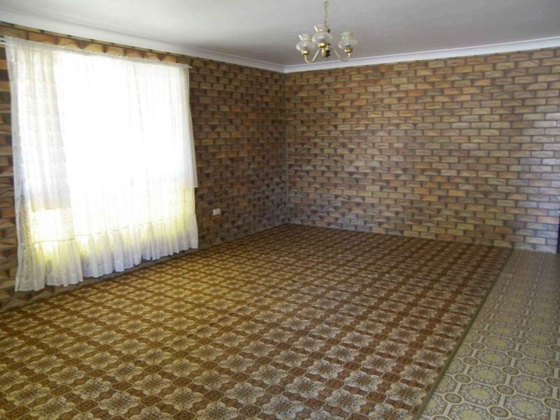 1 Locke Street, Warwick QLD 4370