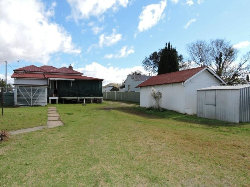 24 McEvoy Street, Warwick QLD 4370