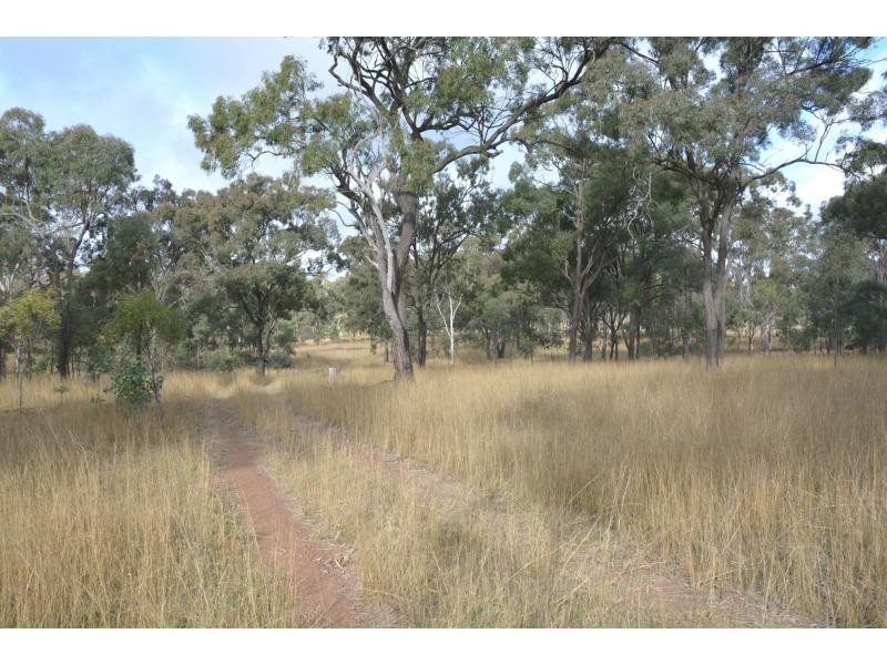 458 Blakes, Silverwood QLD 4370