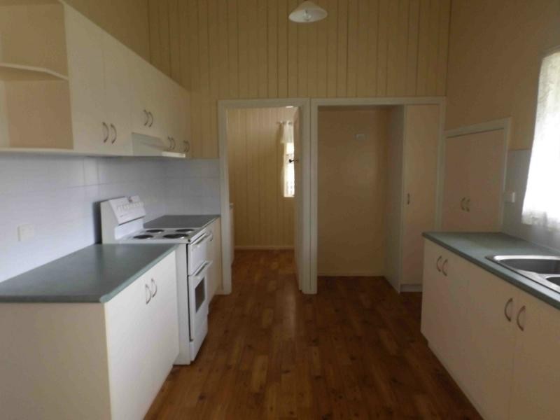 98 Percy Street, Warwick QLD 4370