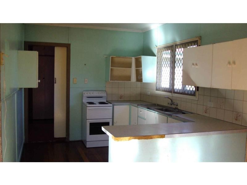 32 Furness Crescent, Warwick QLD 4370