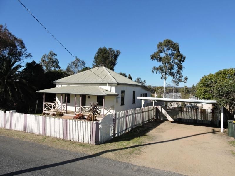 12 Mary Street, Warwick QLD 4370