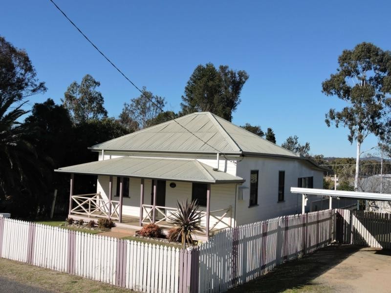 12 Mary Street, Warwick QLD 4370