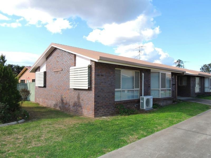 Unit 1/6 Barth Street, Warwick QLD 4370