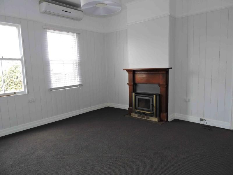 93 Albion Street, Warwick QLD 4370