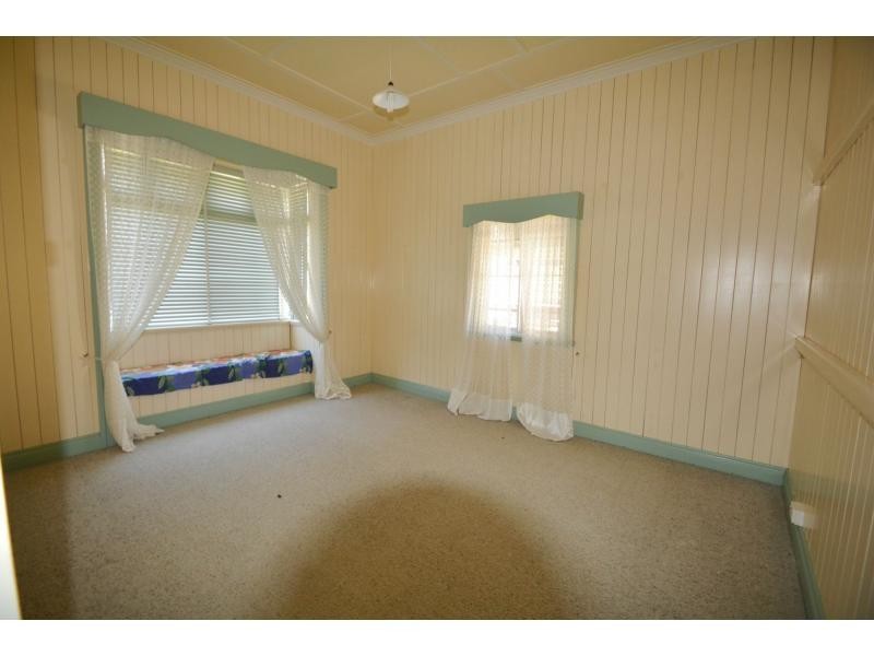 98 Percy Street, Warwick QLD 4370