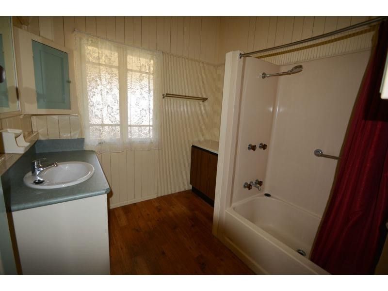 98 Percy Street, Warwick QLD 4370