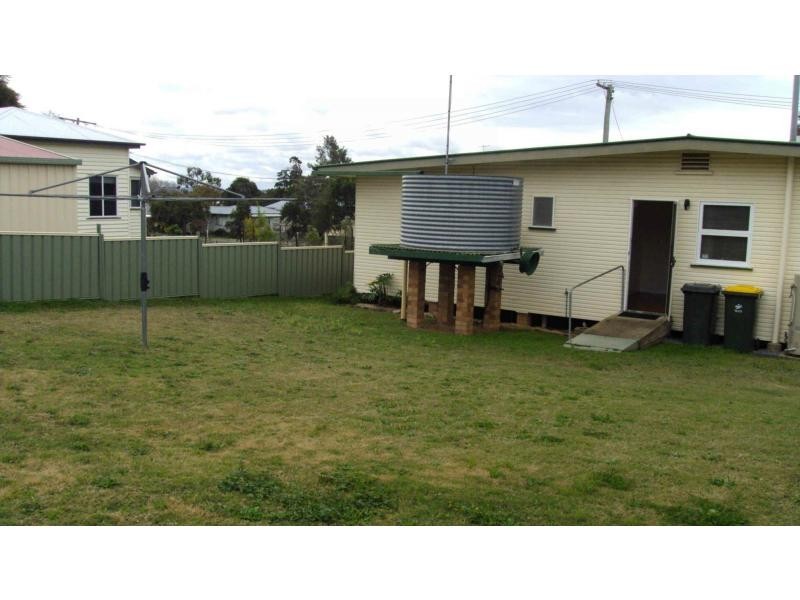 31 Clowes Crescent, Warwick QLD 4370