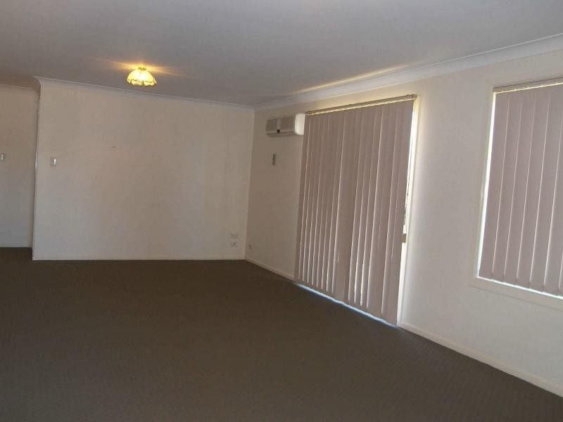 2/4 Kidman Drive, Warwick QLD 4370