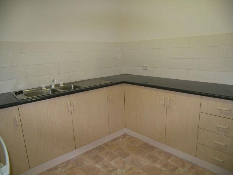 2/4 Kidman Drive, Warwick QLD 4370