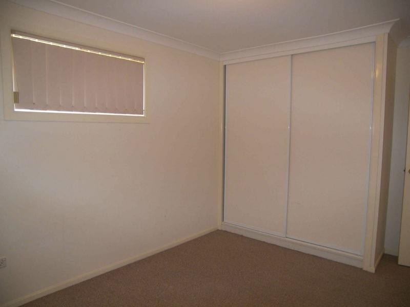 2/4 Kidman Drive, Warwick QLD 4370