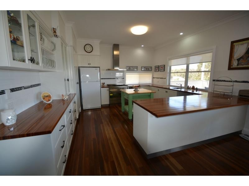 9 Rodeo Drive, Warwick QLD 4370