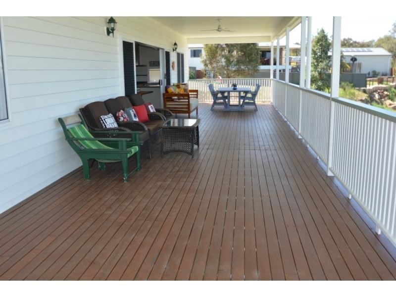 9 Rodeo Drive, Warwick QLD 4370