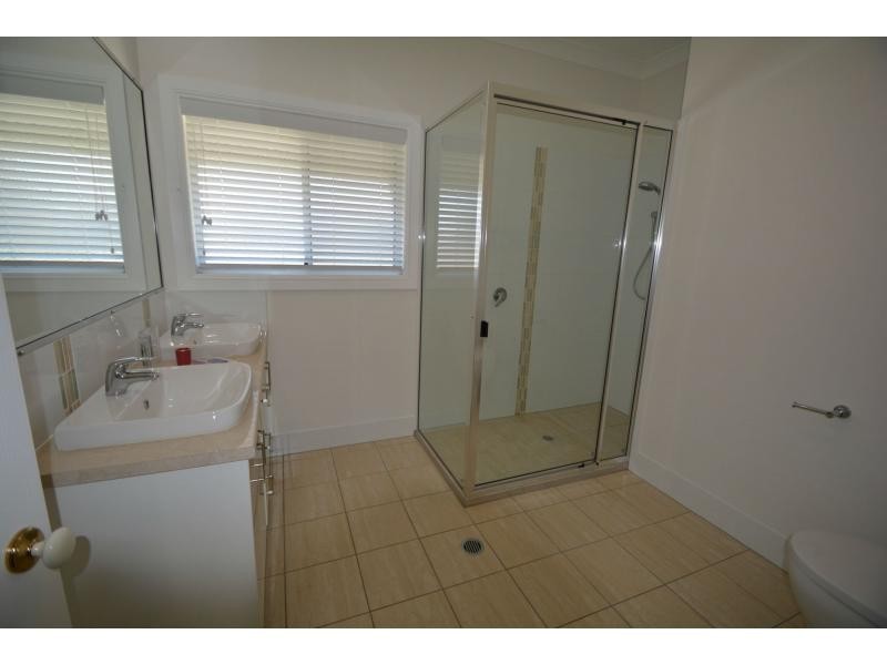 9 Rodeo Drive, Warwick QLD 4370