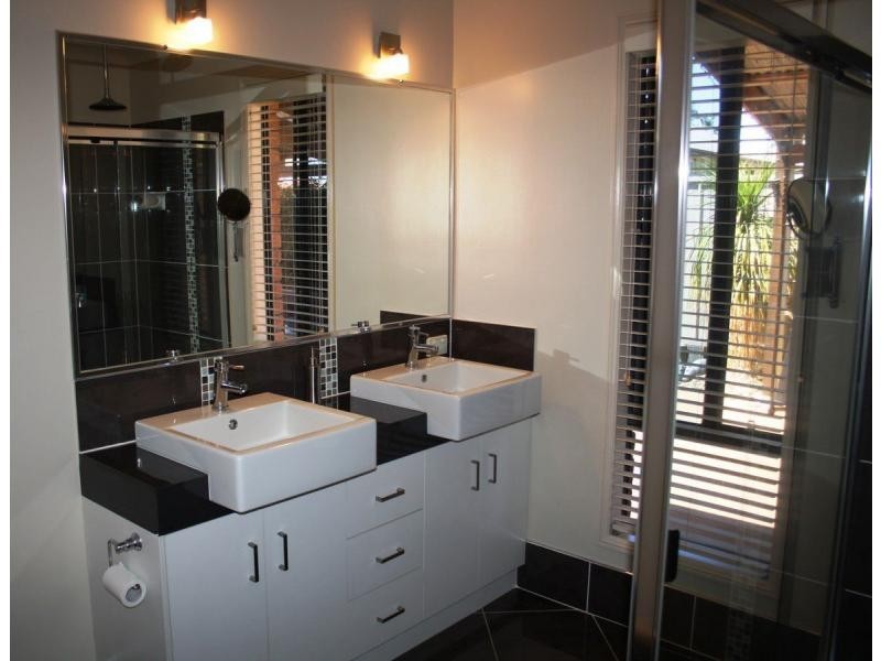 37 Lyons Crescent, Warwick QLD 4370
