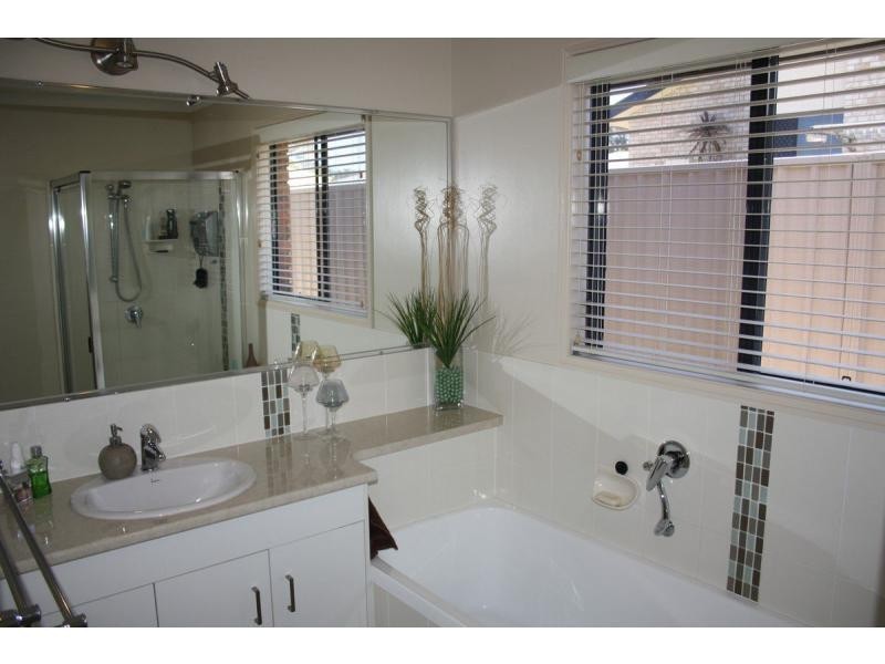 37 Lyons Crescent, Warwick QLD 4370