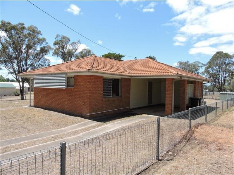 8 Quinn Street, Warwick QLD 4370