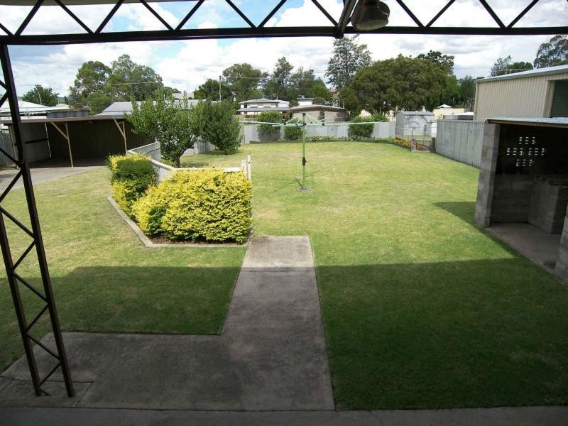 36 Gore Street, Warwick QLD 4370