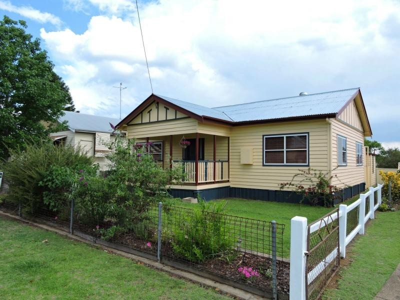 44 Marshall Street, Warwick QLD 4370