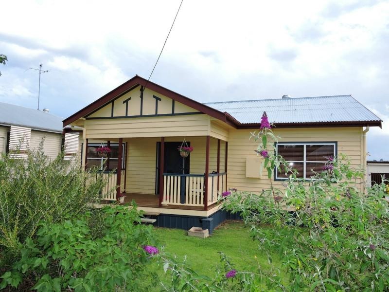 44 Marshall Street, Warwick QLD 4370
