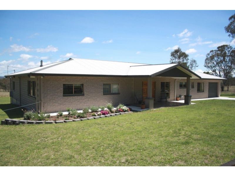 195 Ravenscroft, Elbow Valley QLD 4370