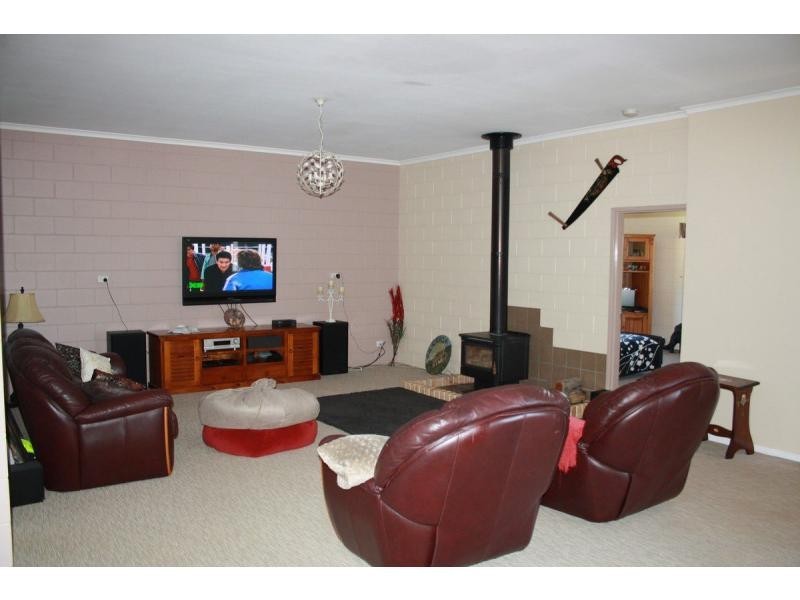 195 Ravenscroft, Elbow Valley QLD 4370