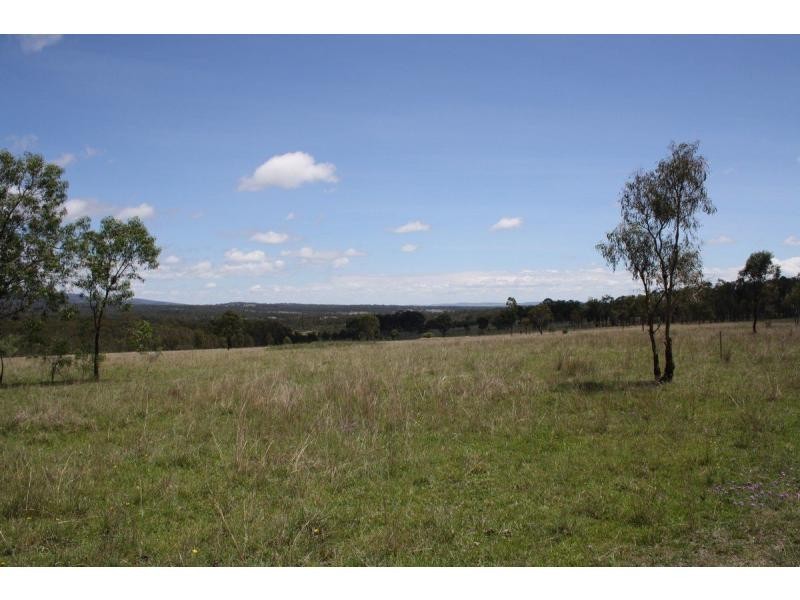 195 Ravenscroft, Elbow Valley QLD 4370