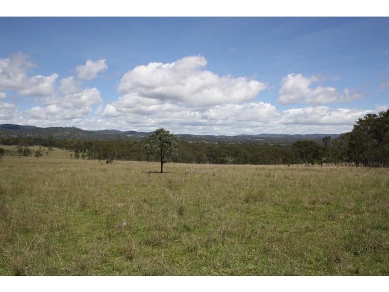195 Ravenscroft, Elbow Valley QLD 4370