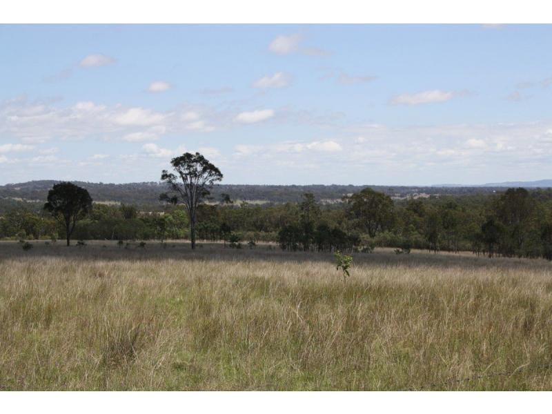 195 Ravenscroft, Elbow Valley QLD 4370