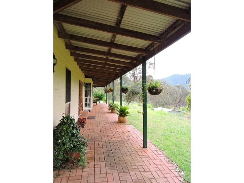 1698 Inverramsay Road, Goomburra QLD 4362