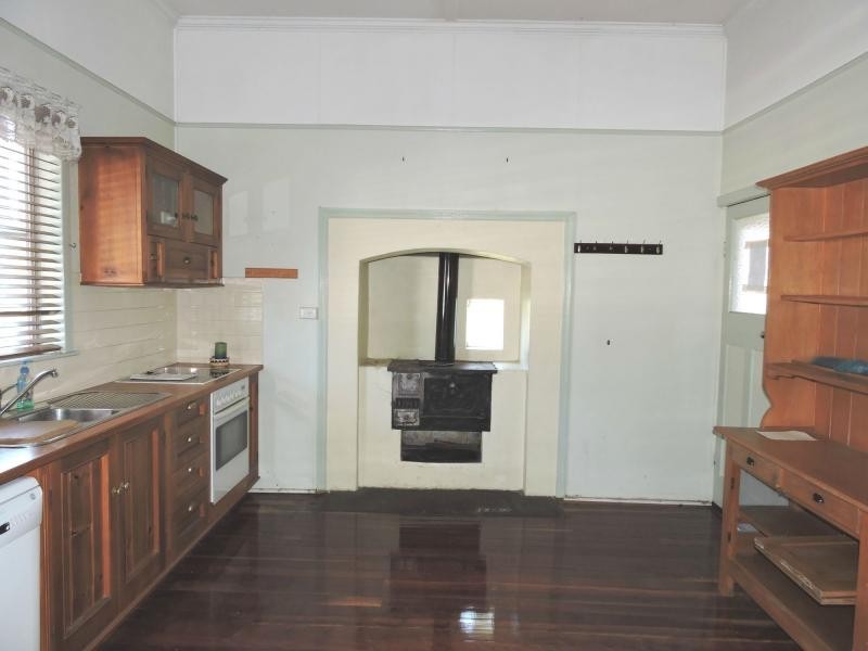 5 Wood Street, Warwick QLD 4370