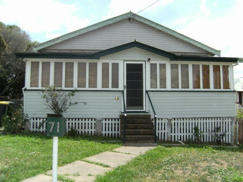 71 Stewart Avenue, Warwick QLD 4370